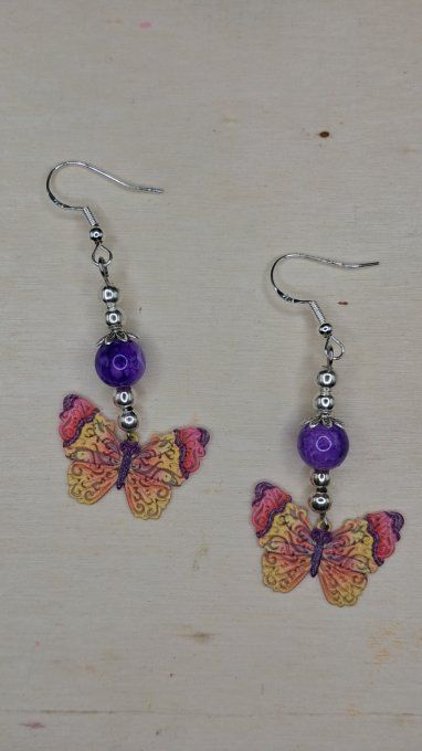 Papillon jaune et rose 