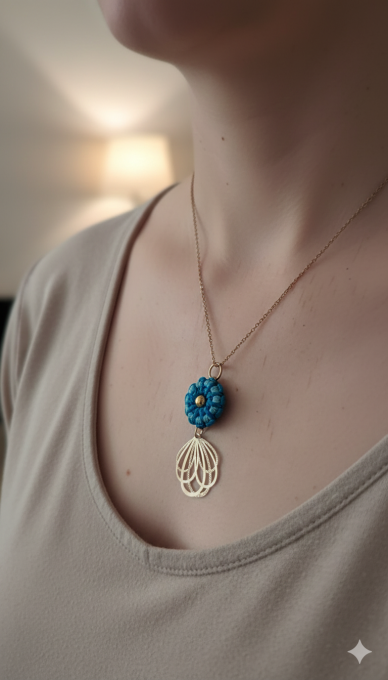 Collier corolle marine